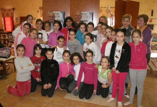 El Conservatorio de Caravaca estrena este domingo el musical Pedro y el Lobo - 1, Foto 1