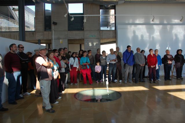Ms de doscientas personas visitan el Cerro del Castillo, Foto 2