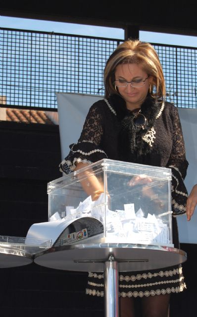 El Área Comercial Las Torres reparte los regalos de su campaña de San Valentín - 3, Foto 3