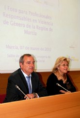 Un centenar de profesionales sanitarios actualizan su formacin sobre violencia de gnero