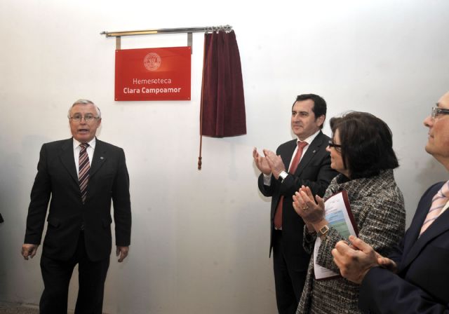 La Universidad de Murcia inaugura la Hemeroteca Clara Campoamor - 3, Foto 3