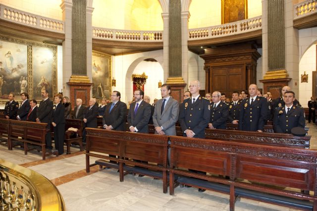 Los bomberos celebran el día de su patrón con mejores estadísticas que en 2010 - 1, Foto 1