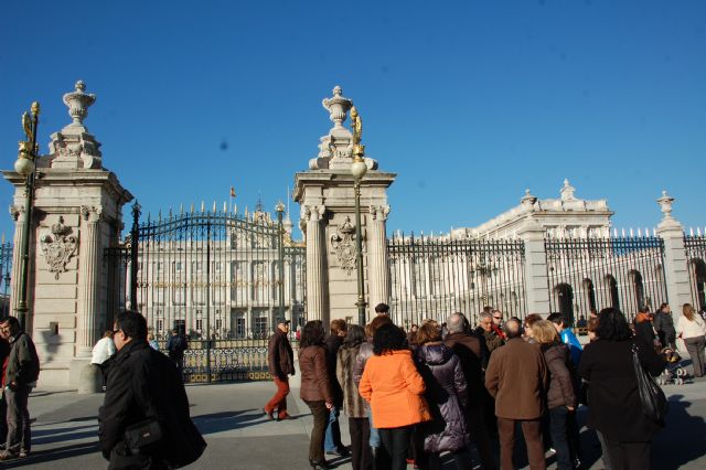 Los viajes de Cultura ha llevado a 40 alhameños hasta el Museo de El Prado, Foto 1
