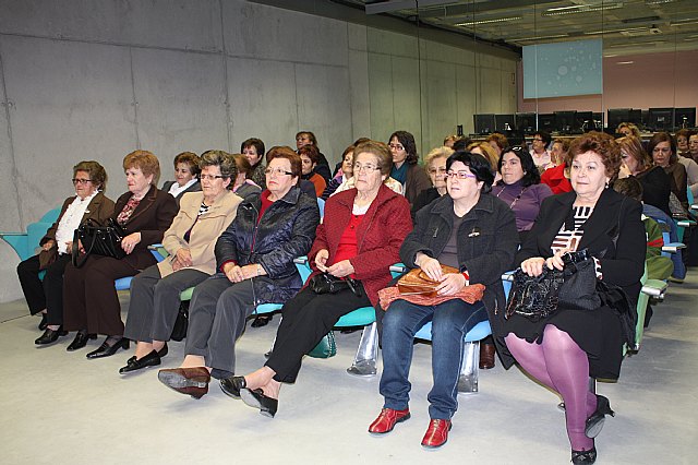 Citologías y densiometrías gratuitas en los actos conmemorativos del día de la mujer 2012 - 1, Foto 1