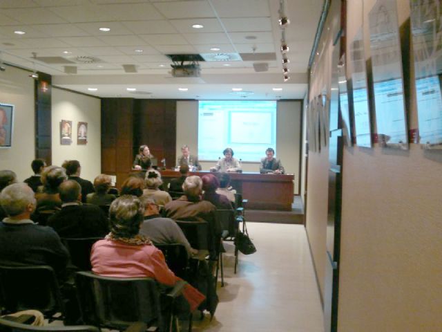 El Ayuntamiento de Lorca promociona en Alicante la Semana Santa lorquina y el patrimonio histórico de la ciudad ante un salón abarrotado de público - 1, Foto 1