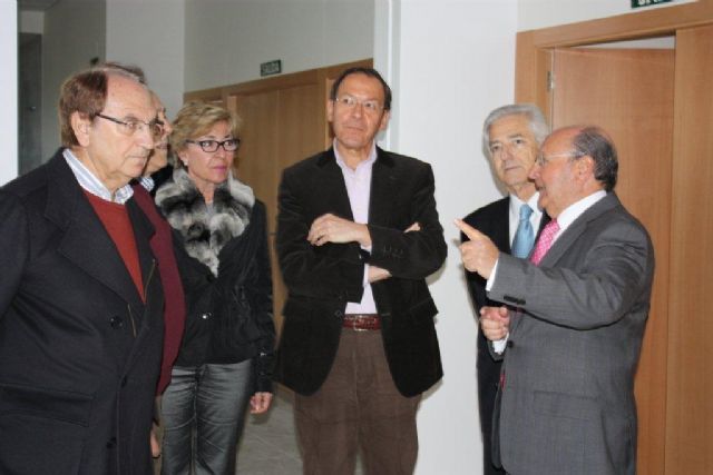 El Alcalde Cámara visita las instalaciones del futuro Centro Municipal de San Antón - 1, Foto 1