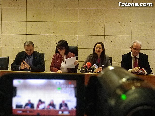 La alcaldesa y el presidente de Amusal firman un convenio de colaboración - 4, Foto 4