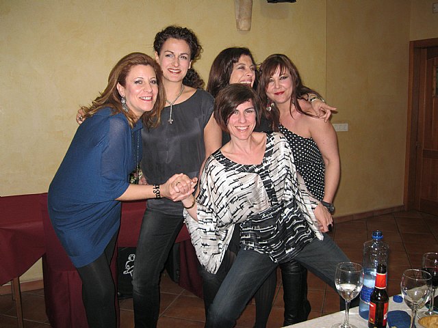 Las alumnas de la promocin 1984-1985 del Colegio 