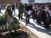 2.000 alumnos aprenden a identificar y a cuidar los cultivos bsicos de la huerta murciana en los patios de sus colegios