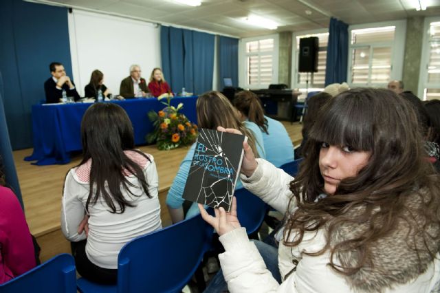Los alumnos del IES Mediterráneo analizan los límites entre el bien y el mal - 1, Foto 1