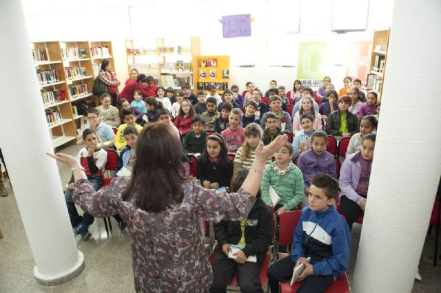 Fina Casalderrey muestra el poder de las palabras a los lectores más jóvenes - 2, Foto 2