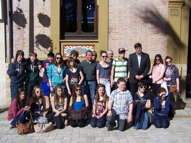 Una veintena de estudiantes ingleses visitan el Ayuntamiento de Águilas - 1, Foto 1