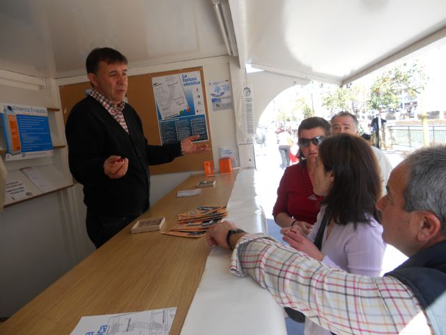 Los consumidores de Totana reciben pautas sobre cómo ahorrar agua en los hogares, Foto 3
