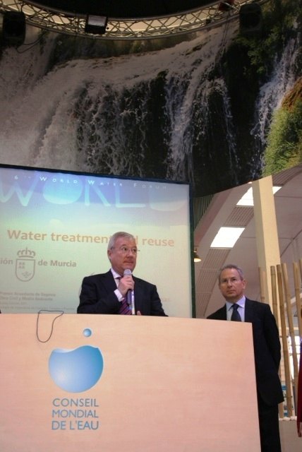 Valcárcel presenta en Marsella la candidatura de la Región de Murcia como sede del II Foro Mediterráneo del Agua - 2, Foto 2