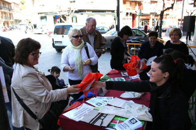 Los ciudadanos aprenden sus derechos como consumidores - 1, Foto 1
