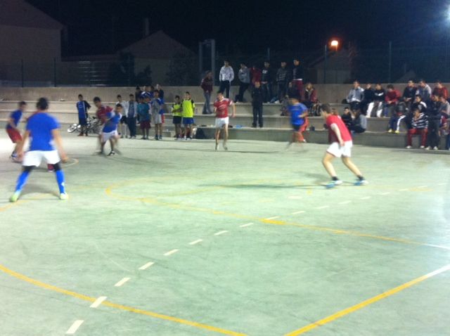 3 equipos de los institutos de Mazarrón avanzan a cuartos de final de fútbol sala en deporte escolar - 2, Foto 2
