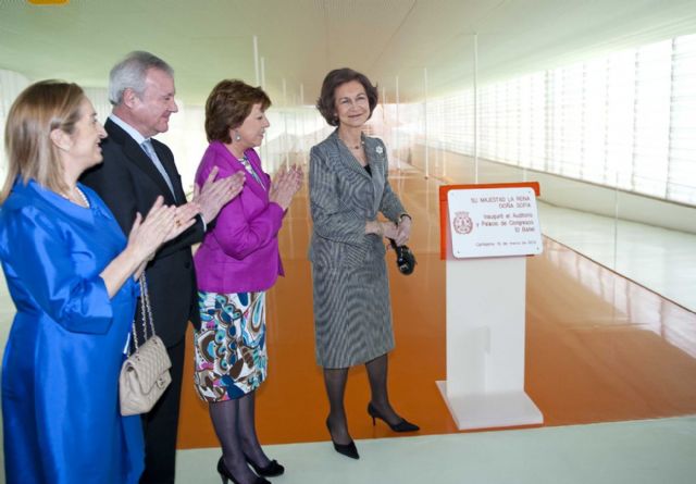 La Reina alaba la orginialidad del auditorio durante su inauguración - 1, Foto 1