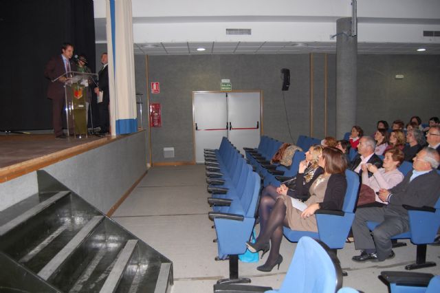 La salmantina Isabel Bernardo gana el III Certamen de Poesía Internacional Carmen Montero de Las Torres de Cotillas - 3, Foto 3