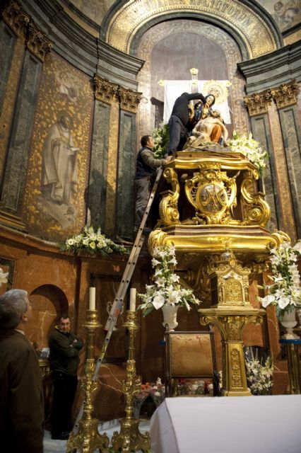 Engalanan a la Caridad con motivo de la novena - 1, Foto 1