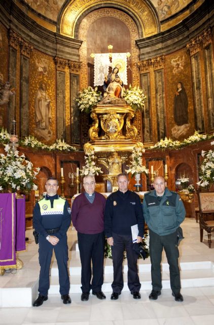 Engalanan a la Caridad con motivo de la novena - 5, Foto 5