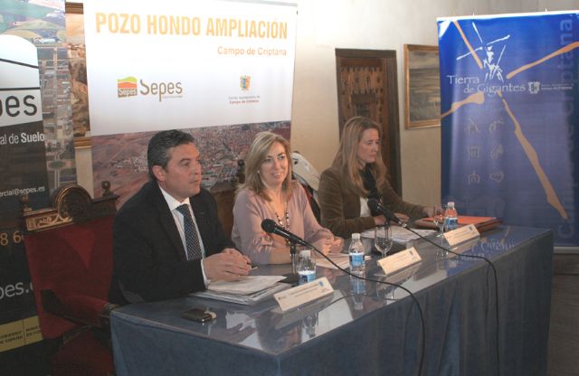 Sepes oferta opciones de compra sobre 20 parcelas de Los Camachos Sur para edificar naves y centros de empresas - 1, Foto 1