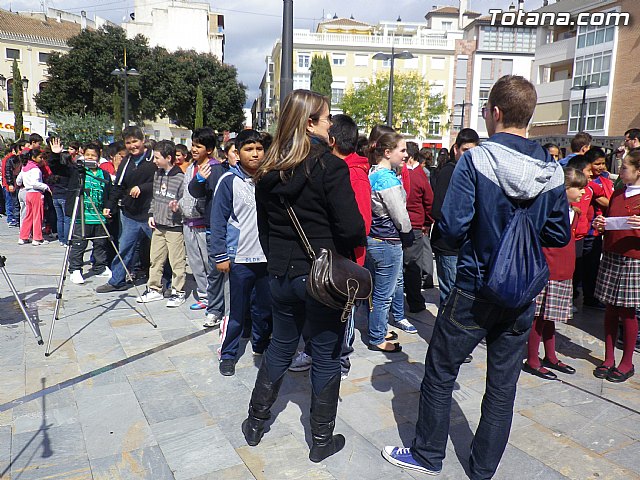 Ms de trescientos escolares participan en las actividades del Da contra el Racismo - 11