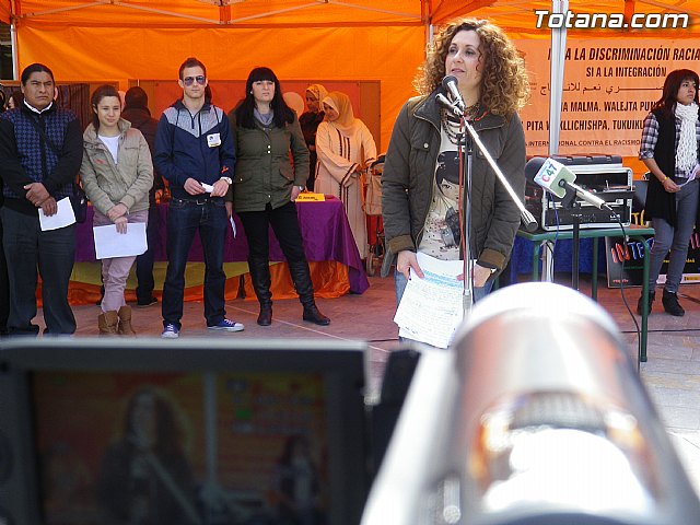 Ms de trescientos escolares participan en las actividades del Da contra el Racismo - 20
