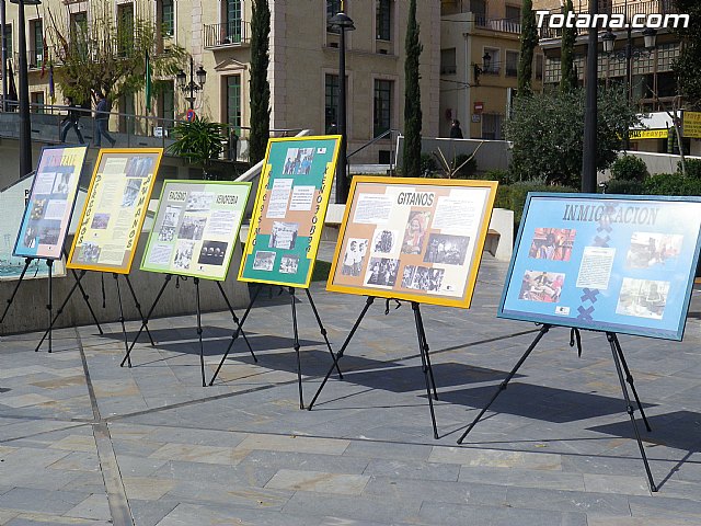 Ms de trescientos escolares participan en las actividades del Da contra el Racismo - 13