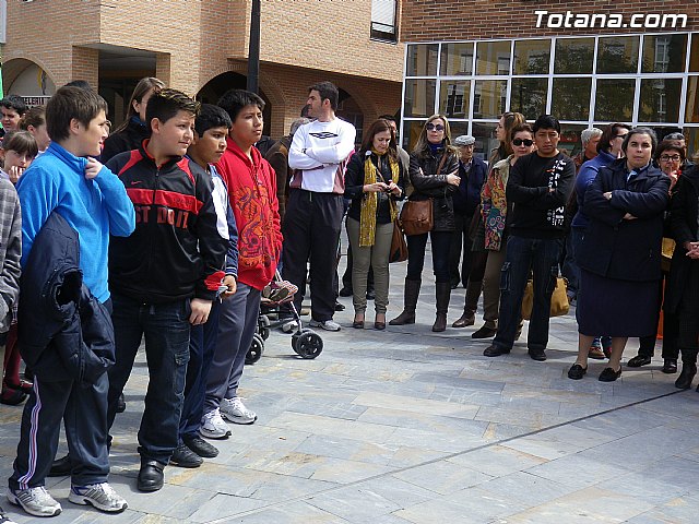 Ms de trescientos escolares participan en las actividades del Da contra el Racismo - 24