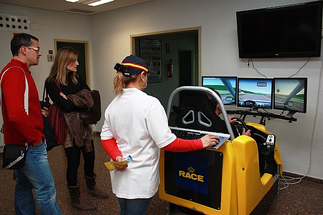 La Comunidad pone en marcha una campaña para prevenir los siniestros viales en el ámbito laboral - 2, Foto 2