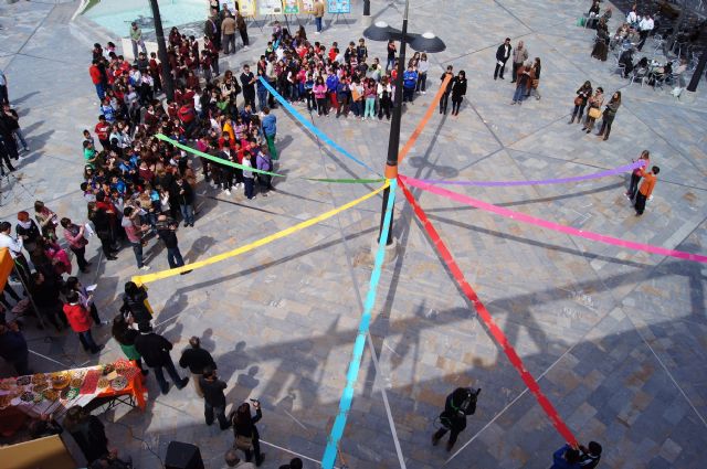 Más de trescientos escolares participan en las actividades del Día contra el Racismo, Foto 1