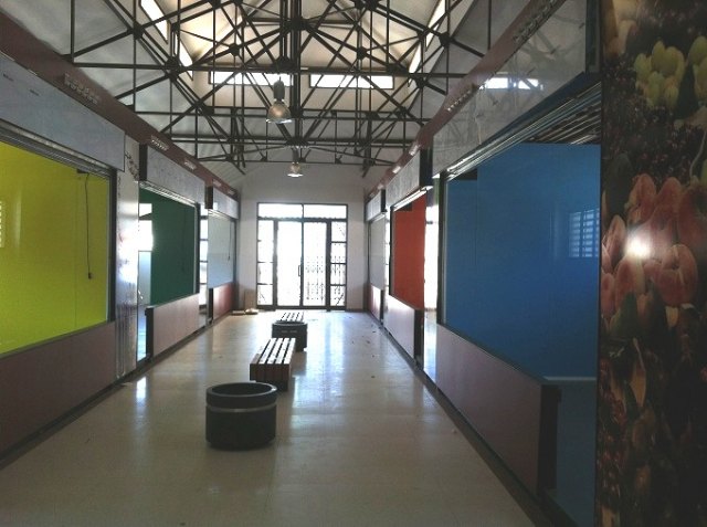 El Ayuntamiento de Cieza parece olvidar el Mercado de Abastos y a los comerciantes locales - 1, Foto 1