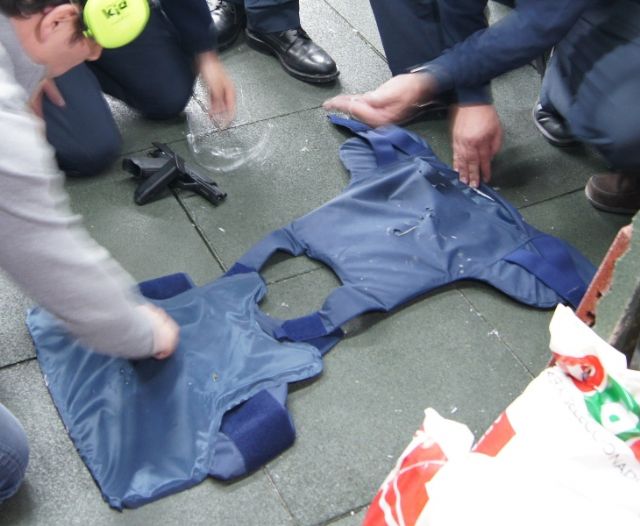 La Policía Local prueba los nuevos chalecos antibala - 2, Foto 2