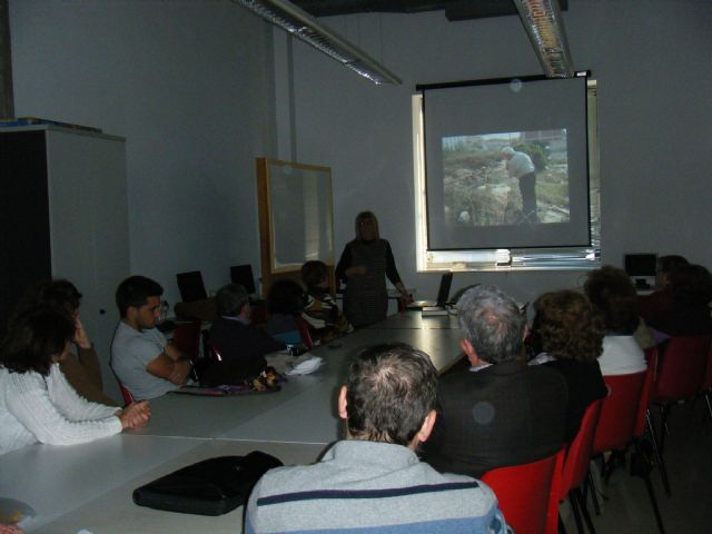 La pintura y el campo, presentes en las actividades de la Universidad Popular - 1, Foto 1