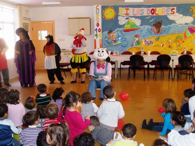 Los abuelos se disfrazan en la guardería de Los Dolores - 2, Foto 2