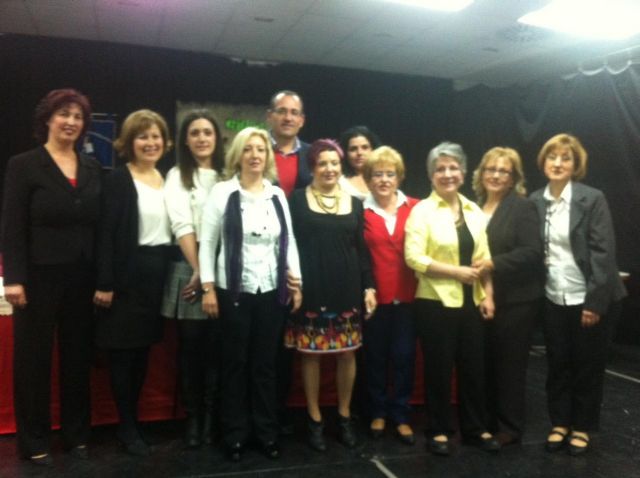 El Centro de la Mujer de Guadalupe premia las mejores obras de prosa y poesía - 1, Foto 1