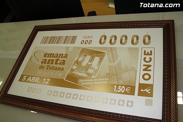 Cinco millones de cupones de la ONCE ilustran el prximo Jueves Santo la Semana Santa de Totana, declarada de Inters Turstico Tegional - 3