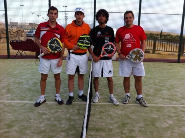 Rcord de participacin con cerca de 60 parejas inscritas en el II torneo de pdel Semana Santa 2012 - 10