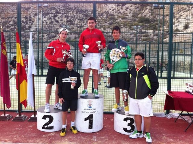 Rcord de participacin con cerca de 60 parejas inscritas en el II torneo de pdel Semana Santa 2012 - 13