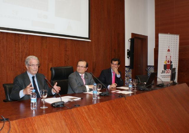 Antonio Garrigues Walker analiza los retos a los que nos enfrentamos y el papel del derecho en la consecución de los mismos - 1, Foto 1