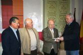 El Ayuntamiento entrega 15.000 euros a la Junta Central para la Semana Santa