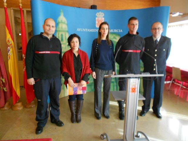 Bomberos Murcia vuelven a demostrar su solidaridad organizando una carrera a beneficio de la Fundación Vicente Ferrer - 1, Foto 1