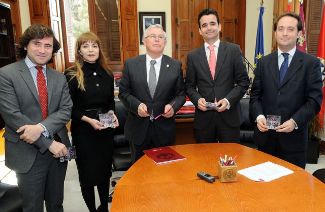 Presentada la nueva edición del Premio de Fotografía de la Universidad de Murcia - 2, Foto 2
