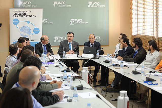 El Gobierno regional promueve la internacionalización de las empresas murcianas con un programa pionero de iniciación a la exportación - 1, Foto 1