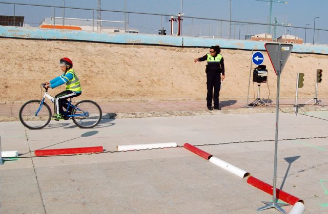 Los escolares torreños aprenden a ser buenos conductores - 4, Foto 4
