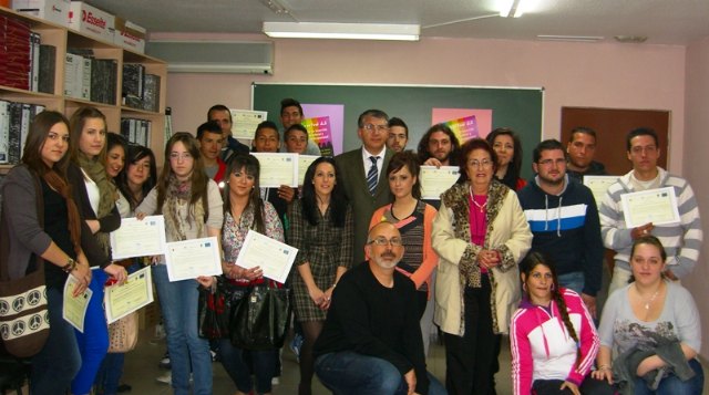 Castaño subraya que los programas formativos son esenciales para mantener la empleabilidad de colectivos desfavorecidos - 1, Foto 1
