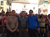 Casi 300 corredores participan en el primer cross Villa de Blanca