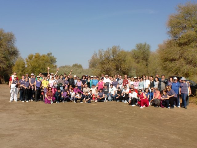 Más de un centenar de personas participan en la I Marcha Solidaria Conjunta de AFEMAC y la AECC - 2, Foto 2
