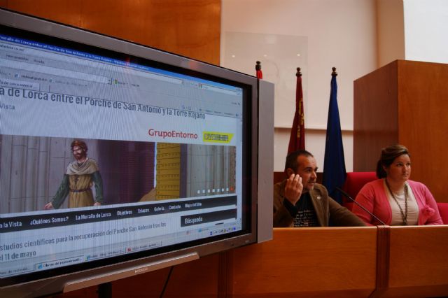 El Ayuntamiento inicia hoy las obras de recuperación del tramo de muralla medieval entre Torre Rojano y Porche de San Antonio, que serán difundidas a través de una nueva web - 1, Foto 1