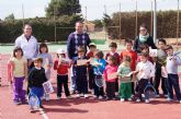 Una veintena de niños participan en las I Jornadas de Minitenis-Bilingüe